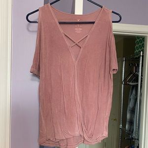 V-neck soft shirt!